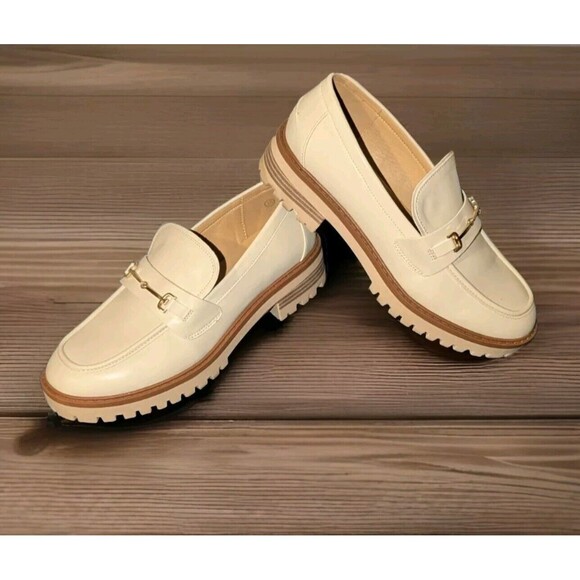 ZBY Cream Platform Chunky Loafers with Gold Accent Size 10 - Picture 1 of 6